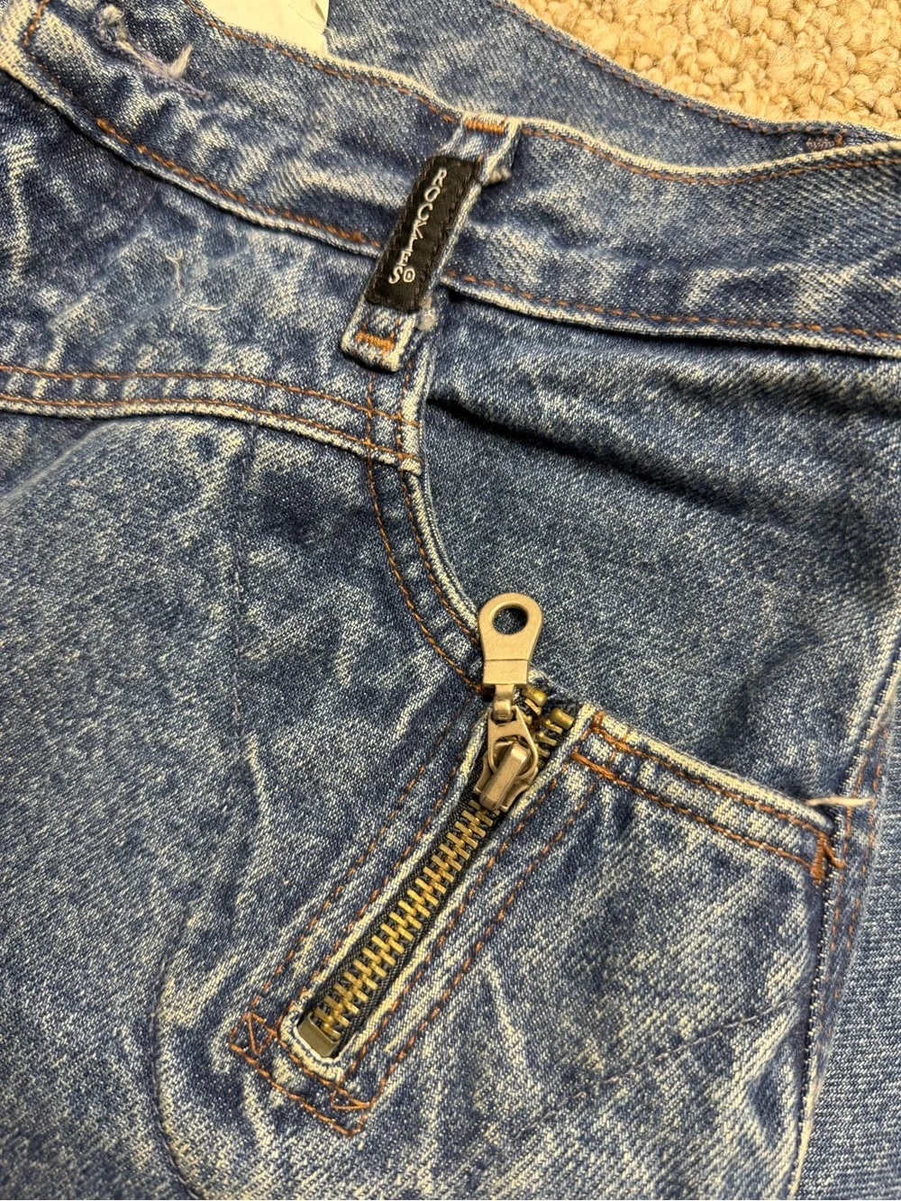 VintageRockies Relaxed Fit Denim Jeans in Blue with Brown size 32/13 100% cotton